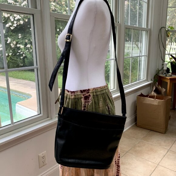 Black Crossbody Purse Bag - Picture 2 of 11